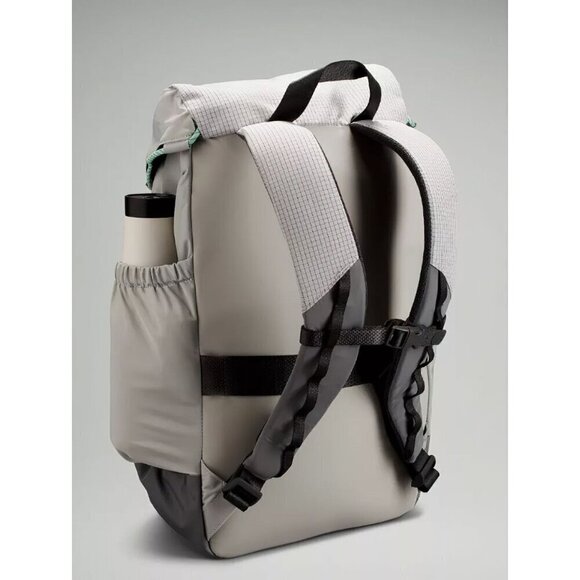 Lululemon Front Clip Backpack 21L Seal Gray OS main image 7
